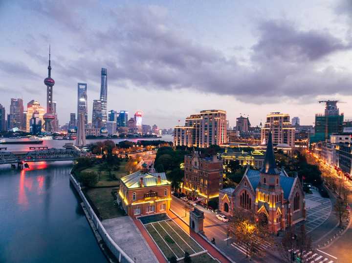 上海盛会，尊敬的领导与朋友们共聚一堂