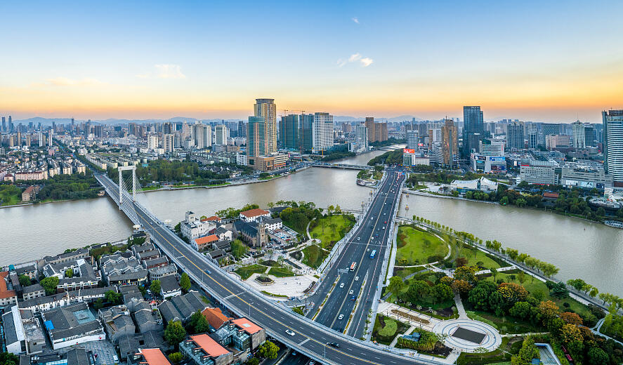 浙江平原上的舞台光影之旅