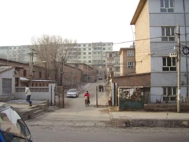 穿越时空的讲述者，张家口棉衣男演员的深情独白