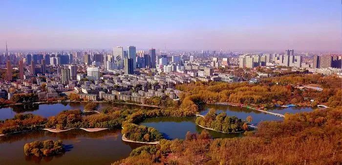 鞍山，友情与陪伴的温馨时光